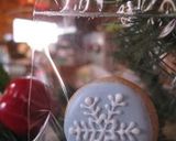 A picture of step 8 of Christmas Ornament Cookies.