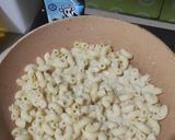 Foto langkah ke 2 dari resep Bolognese Mac & Cheese.