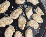 Foto del paso 8 de la receta: Rolls de cebolla y queso con tapa de pascualina