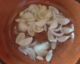 A picture of step 4 of Mole - Oaxacan Stew.
