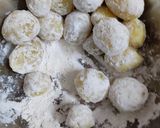 A picture of step 3 of Minty balls.