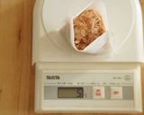 A picture of step 4 of Colorful Ozoni Mochi Soup for the New Year.