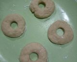 Foto langkah ke 5 dari resep Donat Lembut.