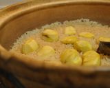 A picture of step 4 of Fragrant Chestnut Rice in an Earthenware Pot.