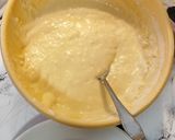 Фото кроку 2 до Пухкенькі оладки 🥞.