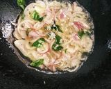 कोबीची  भाजी (kobichi bhaji recipe in marathi) रेसिपी स्टेप 1 फोटो 