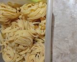 A picture of step 1 of Alfredo pasta.