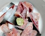 Foto langkah ke 2 dari resep Ikan Patin Kuah Kuning ala Ibuku.