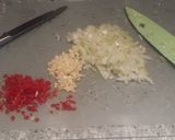 A picture of step 1 of Slimming world burgers.