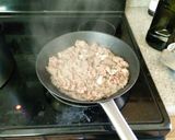 A picture of step 2 of Spaghetti with Meat Sauce.