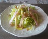 Foto del paso 3 de la receta: Ensalada de col con jamón y queso
