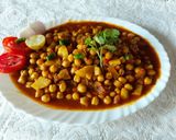 A picture of step 2 of Chickpea potato curry masala.