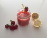 Foto del paso 4 de la receta: Limonada con fresas y manzana