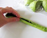 A picture of step 12 of Matcha Milk Adzuki Bread.