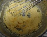 A picture of step 3 of Blueberry Crumble Muffins.