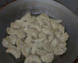 Foto langkah ke 3 dari resep Pastel abon renyah.