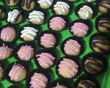 Foto langkah ke 5 dari resep Cheese Ball with Chocolate -Eggless.