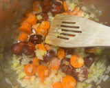 Foto del paso 1 de la receta: Alubias con chorizo