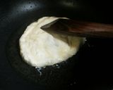 Foto langkah ke 9 dari resep Hotteok (Pancake Goreng Korea).
