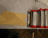 Foto del paso 5 de la receta: Pasta casera, para animarse y superarse. Un manjar económico