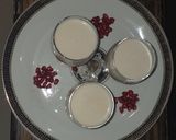 A picture of step 3 of Apple pomegranate milkshake.