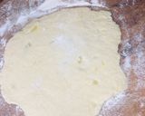 A picture of step 4 of Irish potato flat bread🍽🥔.