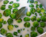 A picture of step 3 of Brussels Sprouts with Cream.