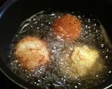 A picture of step 3 of Creamy and Starchy Taro Root Croquettes with Ham and Cheese.