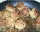 A picture of step 7 of ~Shamrok's~ Gobbler Balls (Thanksgiving Turkey/Stuffing Ball Apps).