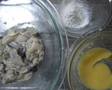 A picture of step 3 of Oyster Piccata (A Western Cheese-Flavored Dish).