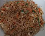 Foto langkah ke 7 dari resep Bihun goreng.