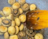 Foto langkah ke 5 dari resep Buttery Garlic Mushrooms.