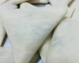 A picture of step 6 of Paneer samosa.