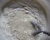 Foto del paso 3 de la receta: Budín de banana con sorpresa de dulce de leche🥧🍌