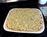A picture of step 5 of Baked mac and cheese pie.