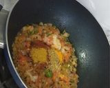 A picture of step 2 of Paneer bhurji.