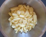 A picture of step 1 of Wok Triple cooked deep fried Chips.
