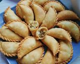 Gambar langkah 10 resipi Temosa @ Karipap Inti Ikan.