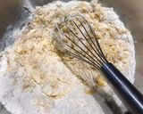 A picture of step 4 of Apple cake.