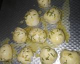 Foto del paso 5 de la receta: Biscuits con ajo y romero rellenos de queso