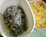 Foto langkah ke 1 dari resep Sambel Udang+Kentang Berkuah.