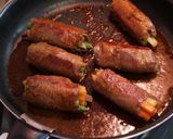 A picture of step 7 of Healthy Beef and Vegetable Rolls.