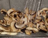 A picture of step 4 of Cheesy Chicken and Mushrooms.