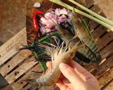 Hình bước làm 1 của món Tôm nướng chấm sốt Thái