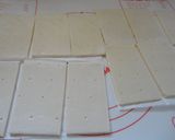 A picture of step 3 of Custard Apple Pie using Frozen Puff Pastries.