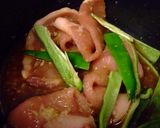 A picture of step 1 of Delicious Pan-Fried Ginger Pork in 10 minutes.