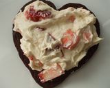 A picture of step 6 of Strawberry Cream Cheese Sandwich Cookies.