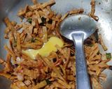 A picture of step 4 of முட்டை பீஸ் சில்லி சப்பாத்தி (egg piece chilli chapati).