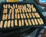 A picture of step 6 of Kastengel (Christmas Cheese-Cookies).