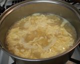 A picture of step 4 of Chinese-style Corn and Egg Soup.